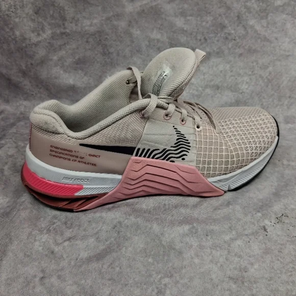 Nike Metcon 8 Training Shoes Womens Size 6.5 Pink Beige DO9327-600 Sneakers - Picture 7 of 9